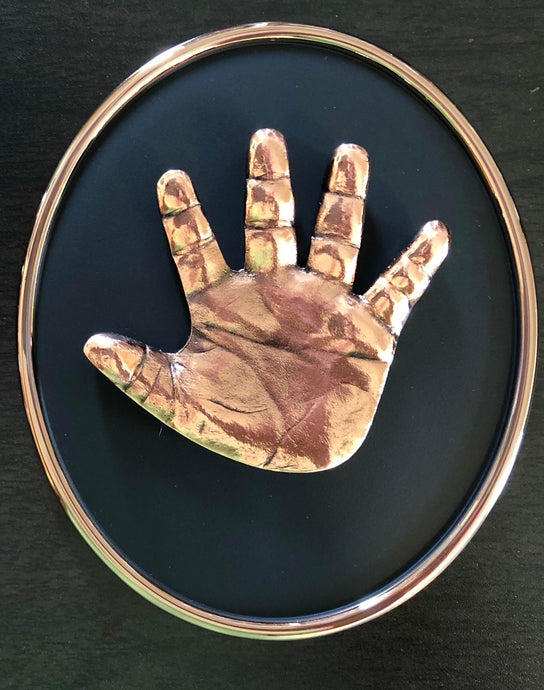 SINGLE PERSONALIZED BRONZE HANDPRINT OR FOOTPRINT ON  BLACK OVAL FOR BABIES